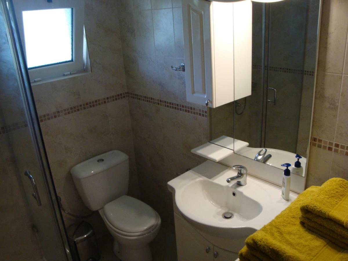Three Bedroom Country House Magoula  Екстер'єр фото
